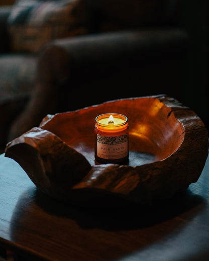 Palo Santo-scented soy candle by Pumarosa, featuring a calming and spiritual aroma for meditation and relaxation. Perfect for housewarming gift